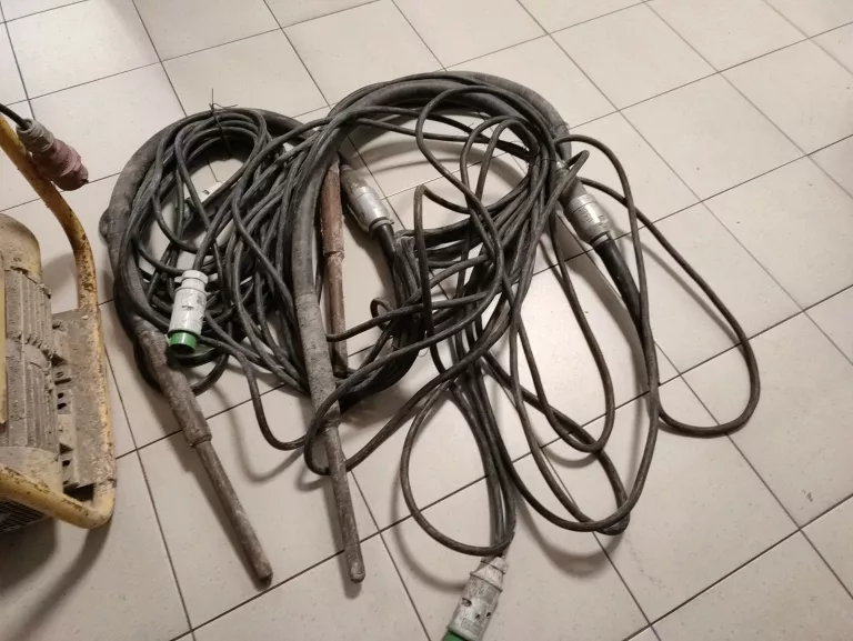 przetwornica-czestotliwosci-uf-61-3x-bulawa-elektryczna-do-beton-ean-gtin-8435294305401