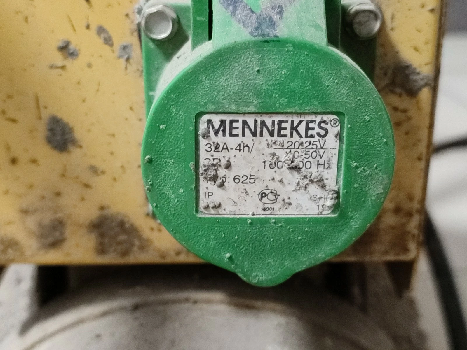 przetwornica-czestotliwosci-uf-61-3x-bulawa-elektryczna-do-beton-ean-gtin-8435294305401