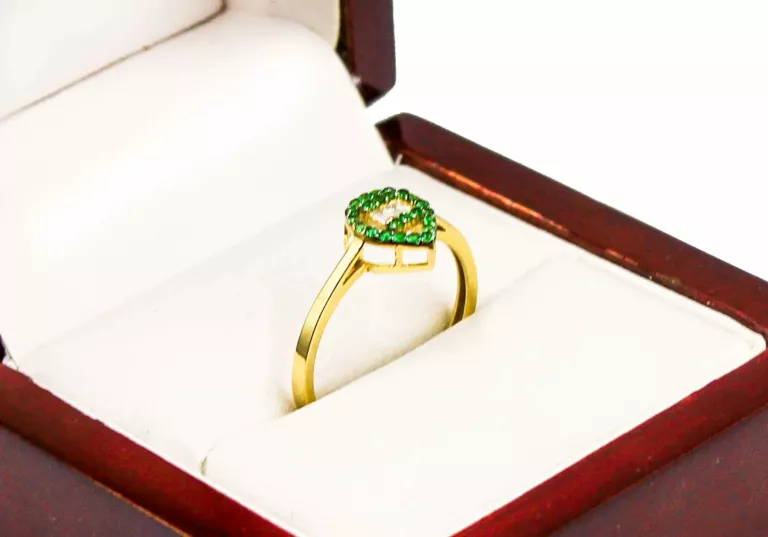 ZŁOTY PIERŚCIONEK Z CYRKONIAMI P.585 W,1,50 R.17