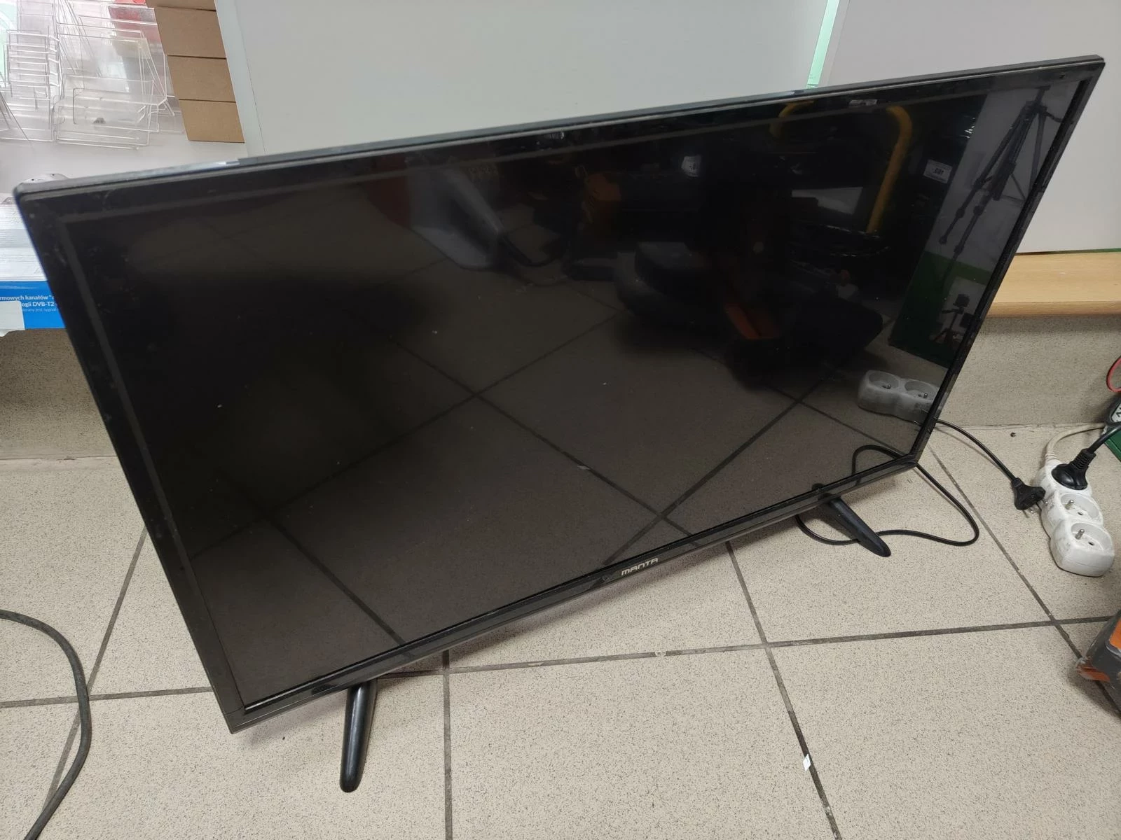 tv-manta-32-led3204-bez-pilota-format-hd-hd-ready