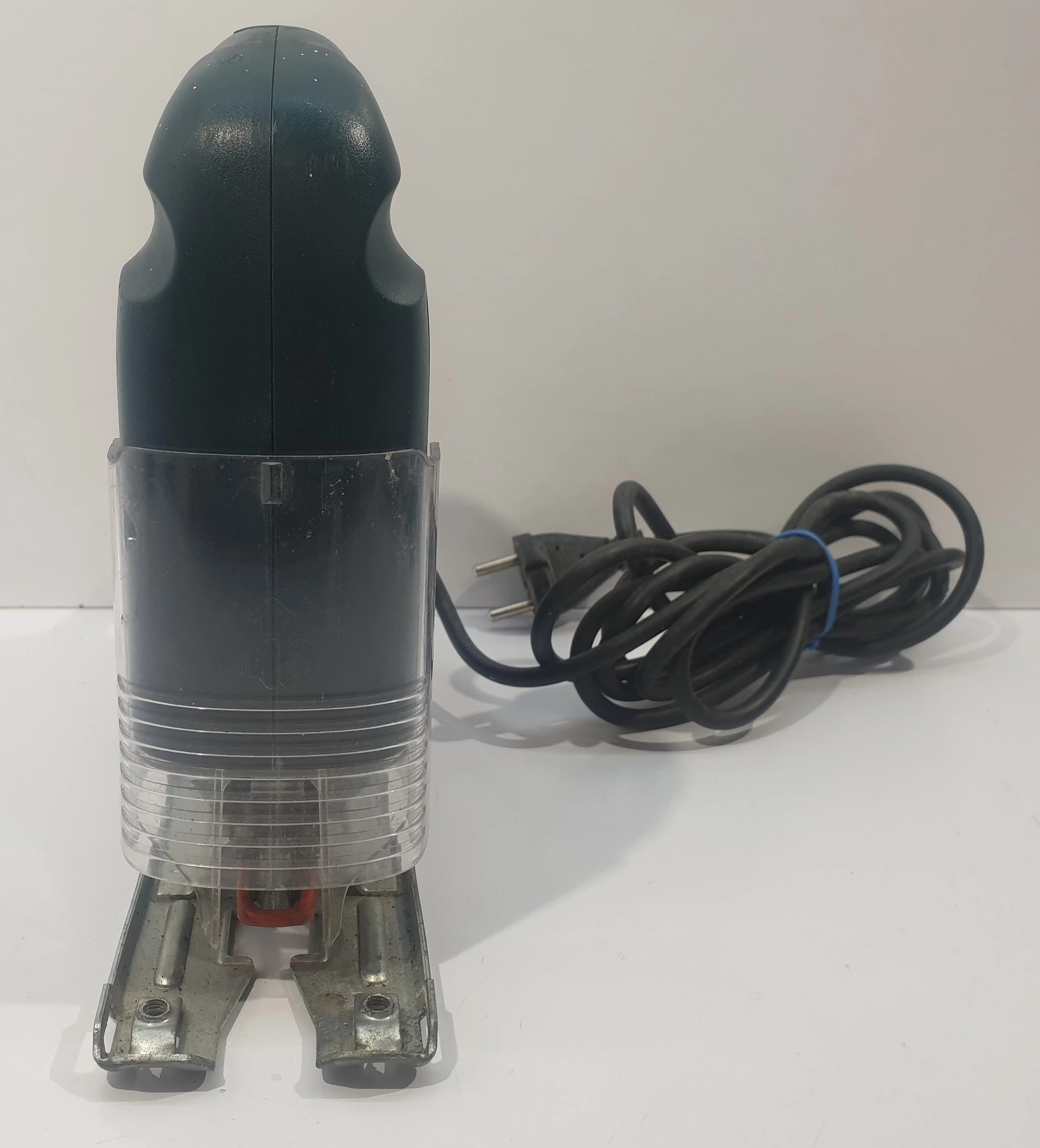 wyrzynarka-black-and-decker-ks631-stan-uzywany