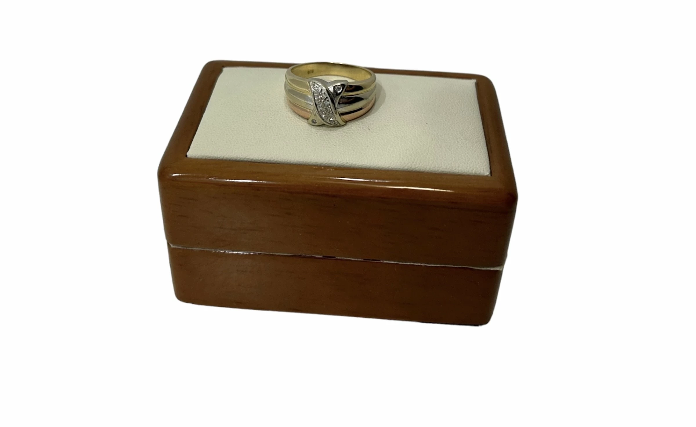 doskonaly-zloty-pierscionek-59g-585-vs-si1-14-diamentow-r20-material-zloto