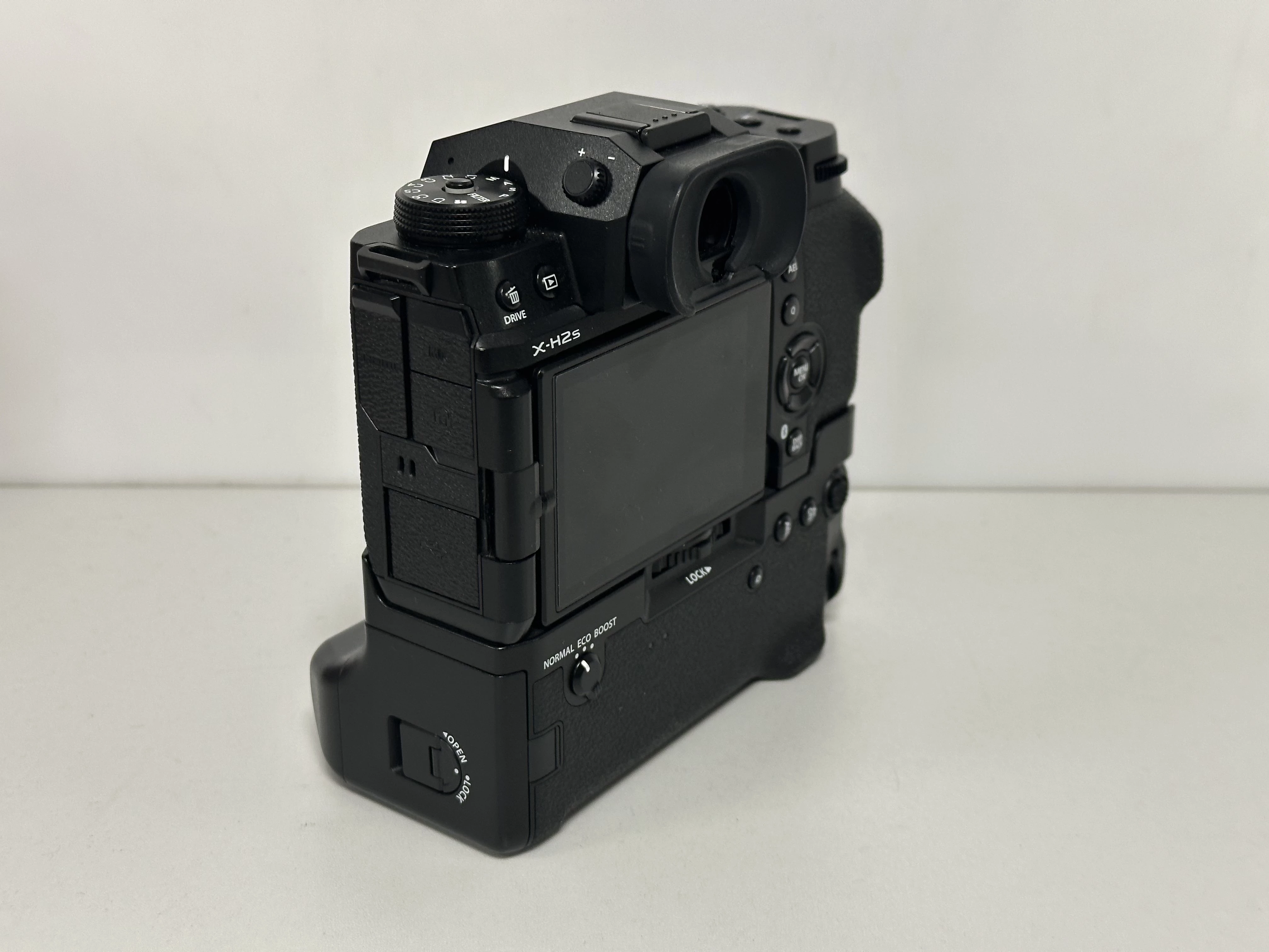 aparat-fotograficzny-fujifilm-x-h2s-korpus-body-przeb-15k-zdjec-w-zestawie-korpus