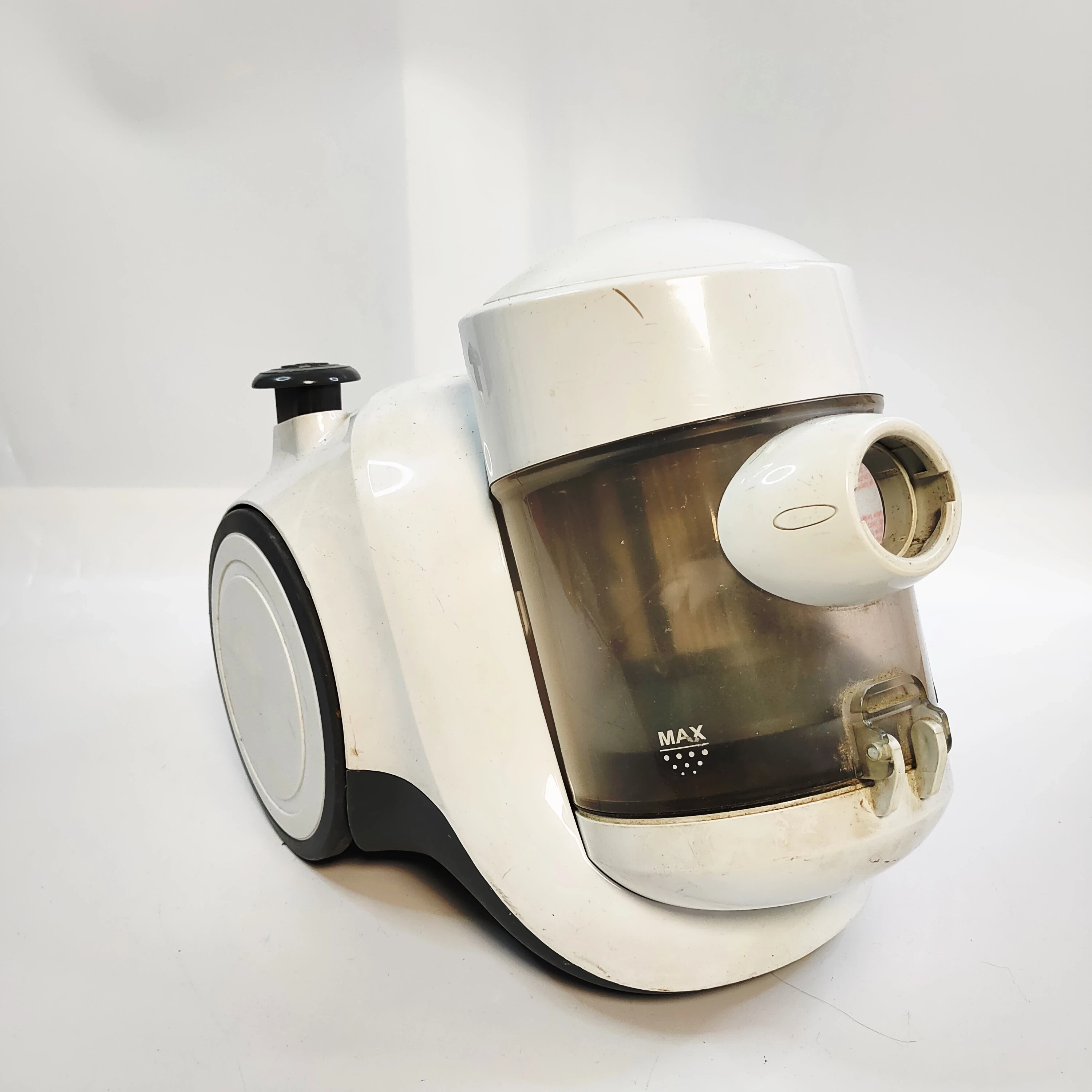 odkurzacz-bezworkowy-tesco-vcbl15-moc-1000-w-stan-uzywany