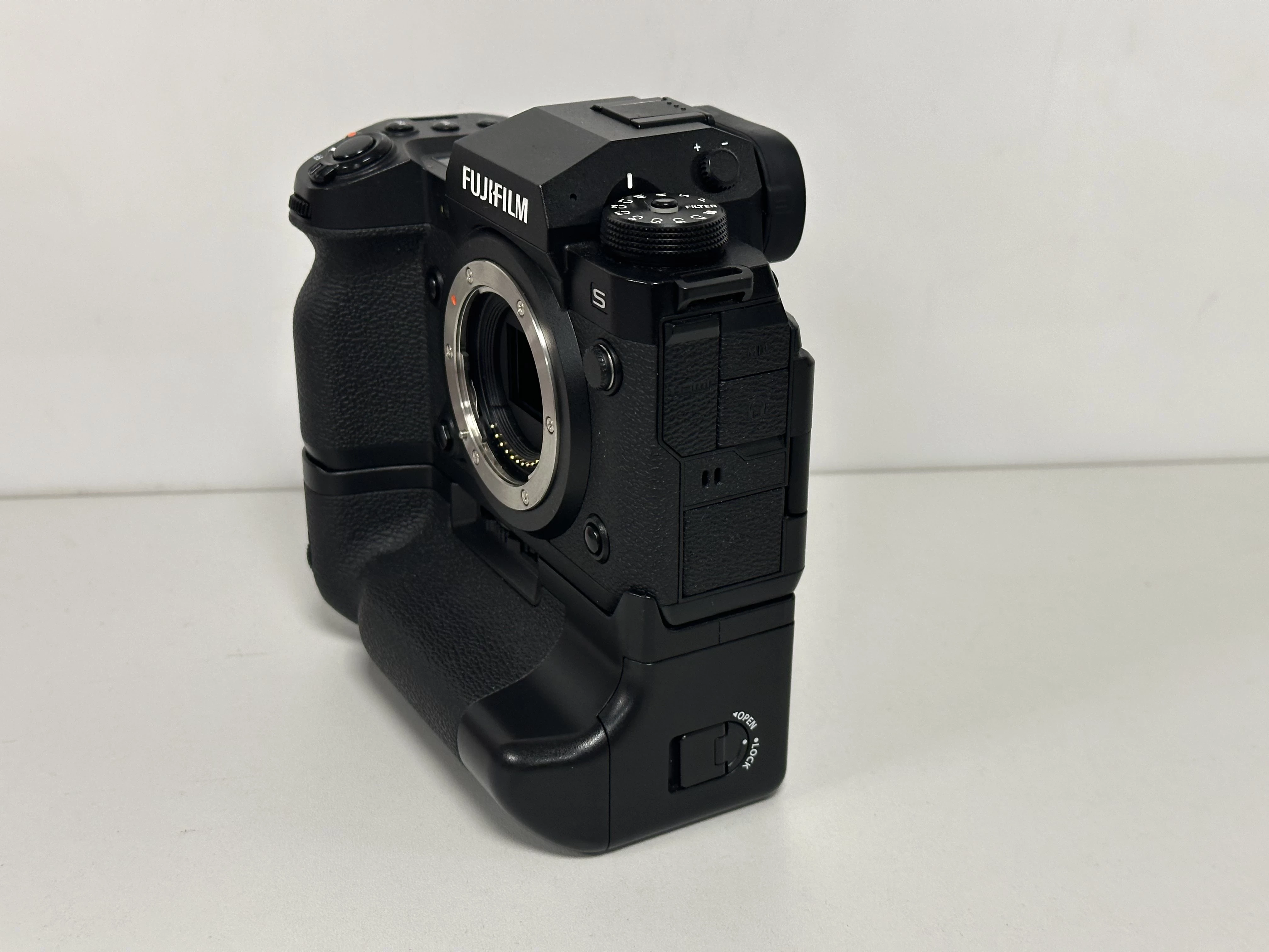 aparat-fotograficzny-fujifilm-x-h2s-korpus-body-przeb-15k-zdjec-rozmiar-matrycy-aps-c