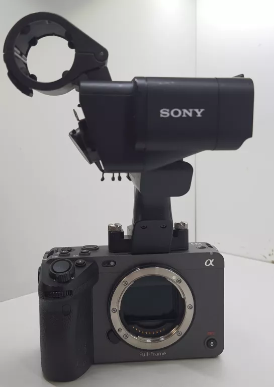 PEŁNOKLATKOWA KAMERA CYFROWA SONY FX3 - ILME-FX3 + UCHWYT SONY XLR-H1