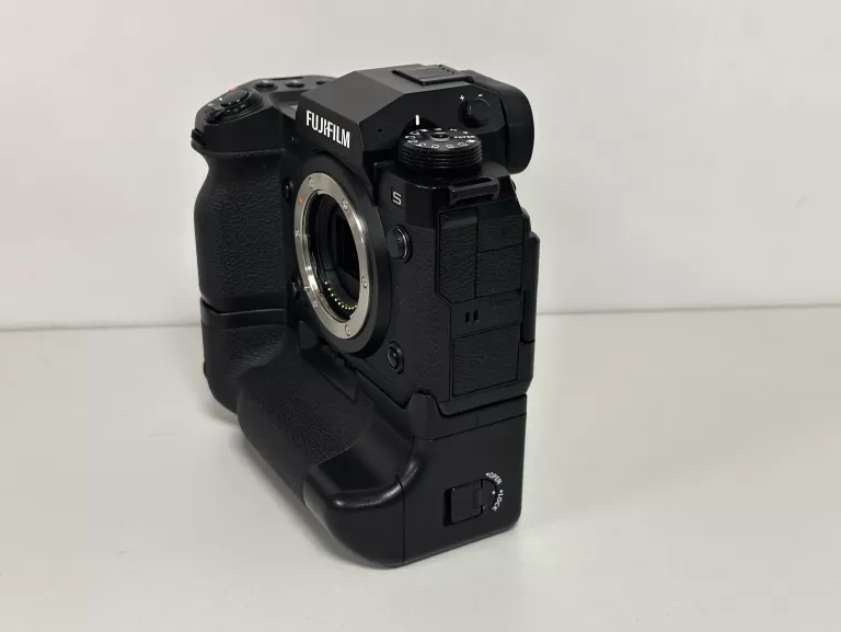 aparat-fotograficzny-fujifilm-x-h2s-korpus-body-przeb-15k-zdjec-rozmiar-matrycy-aps-c