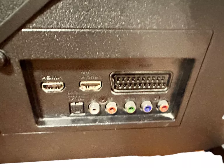 telewizor-led-32-sharp-32bb3e-przekatna-ekranu-cale-32