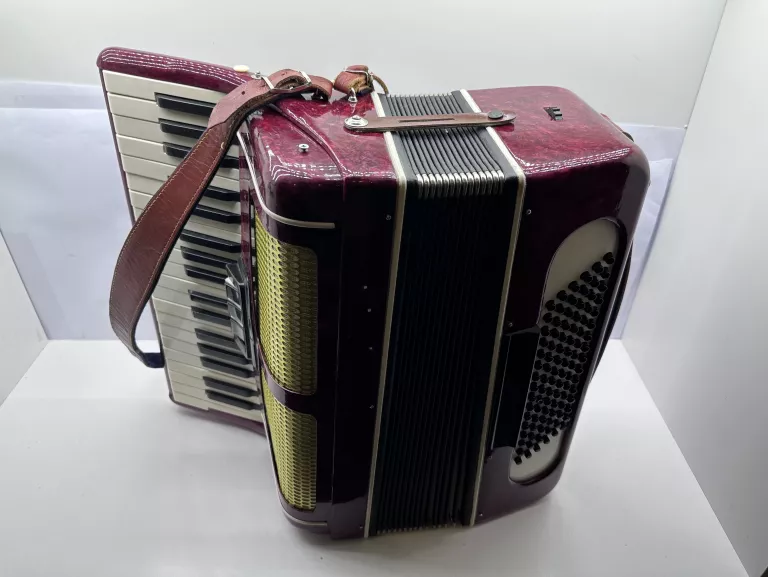 akordeon-marinucci-96-basow-walizka-plac-kosciuszki-20-wroclaw