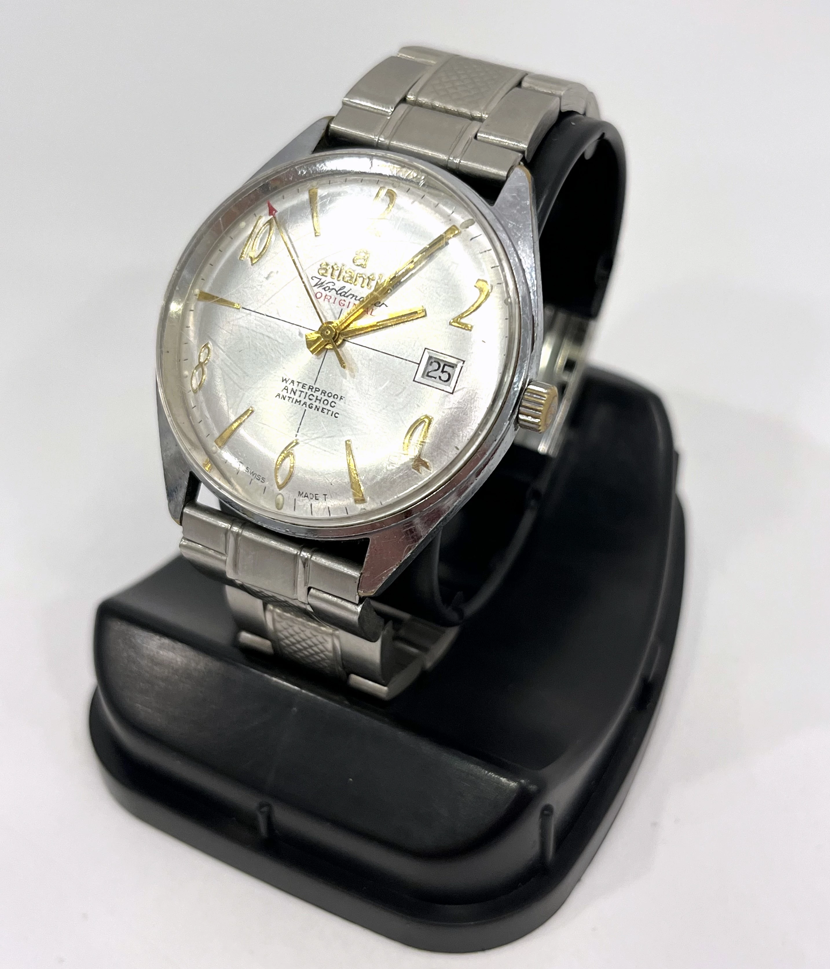 zegarek-atlantic-worldmaster-original-61660-funkcje-datownik