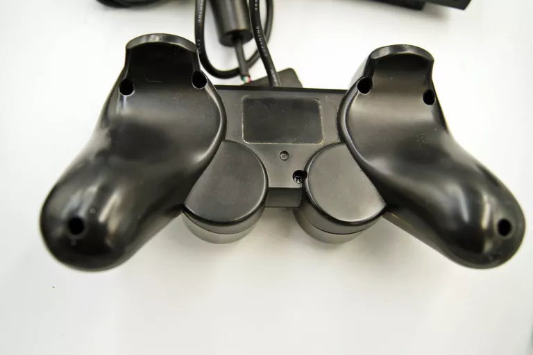 KONSOLA PLAYSTATION 2 + PAD+ KAMERKA EYE TOY + 4 GRY +KABEL + KARTA PAMIĘC