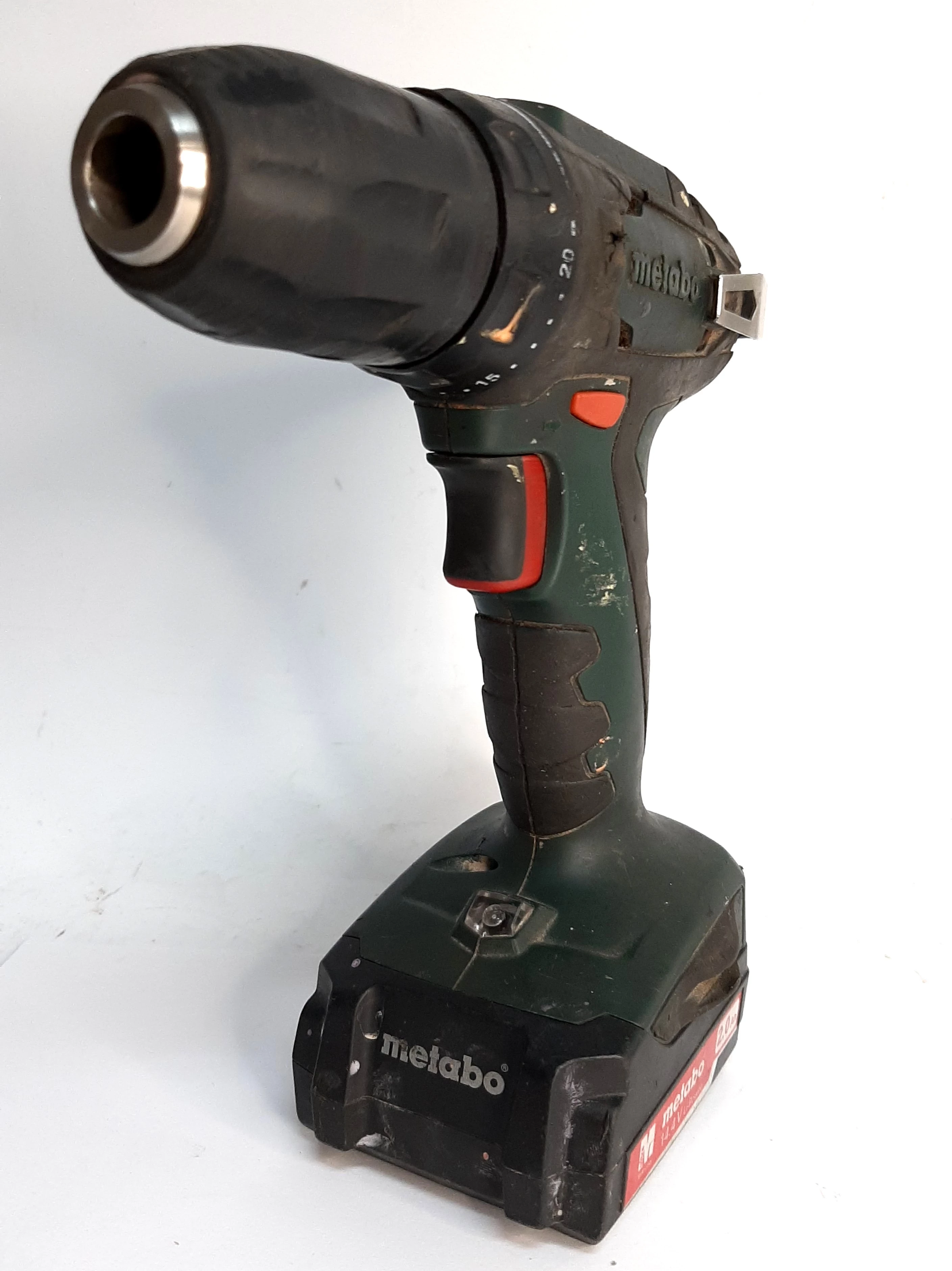 wkretarka-metabo-bs-144-zasilanie-akumulatorowe