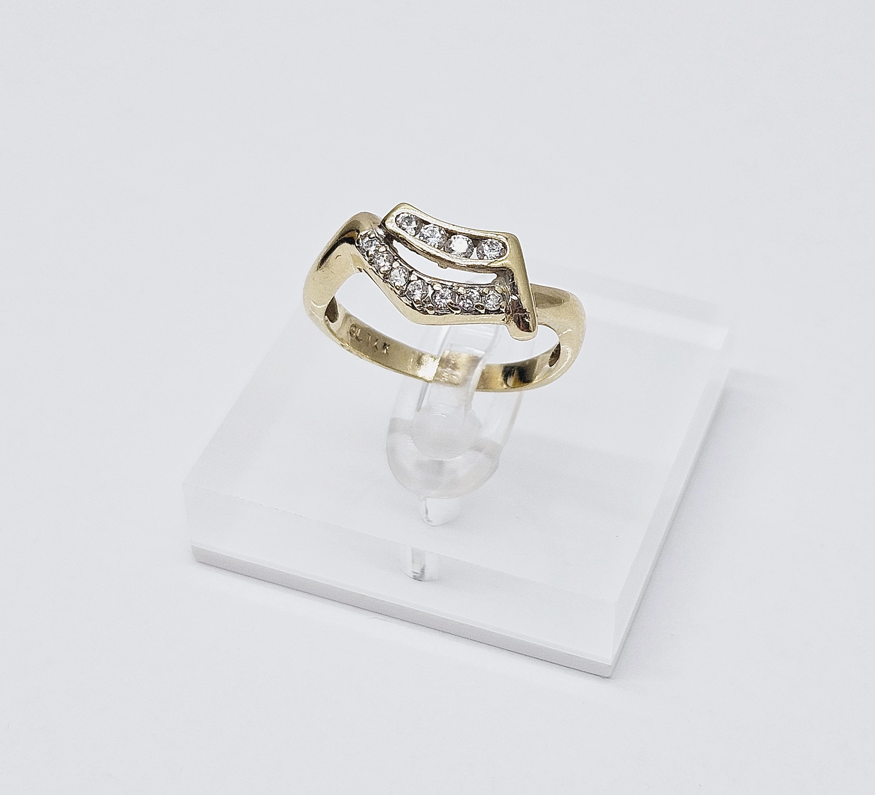 zloty-pierscionek-585-r15-268g-kamien-cyrkonia