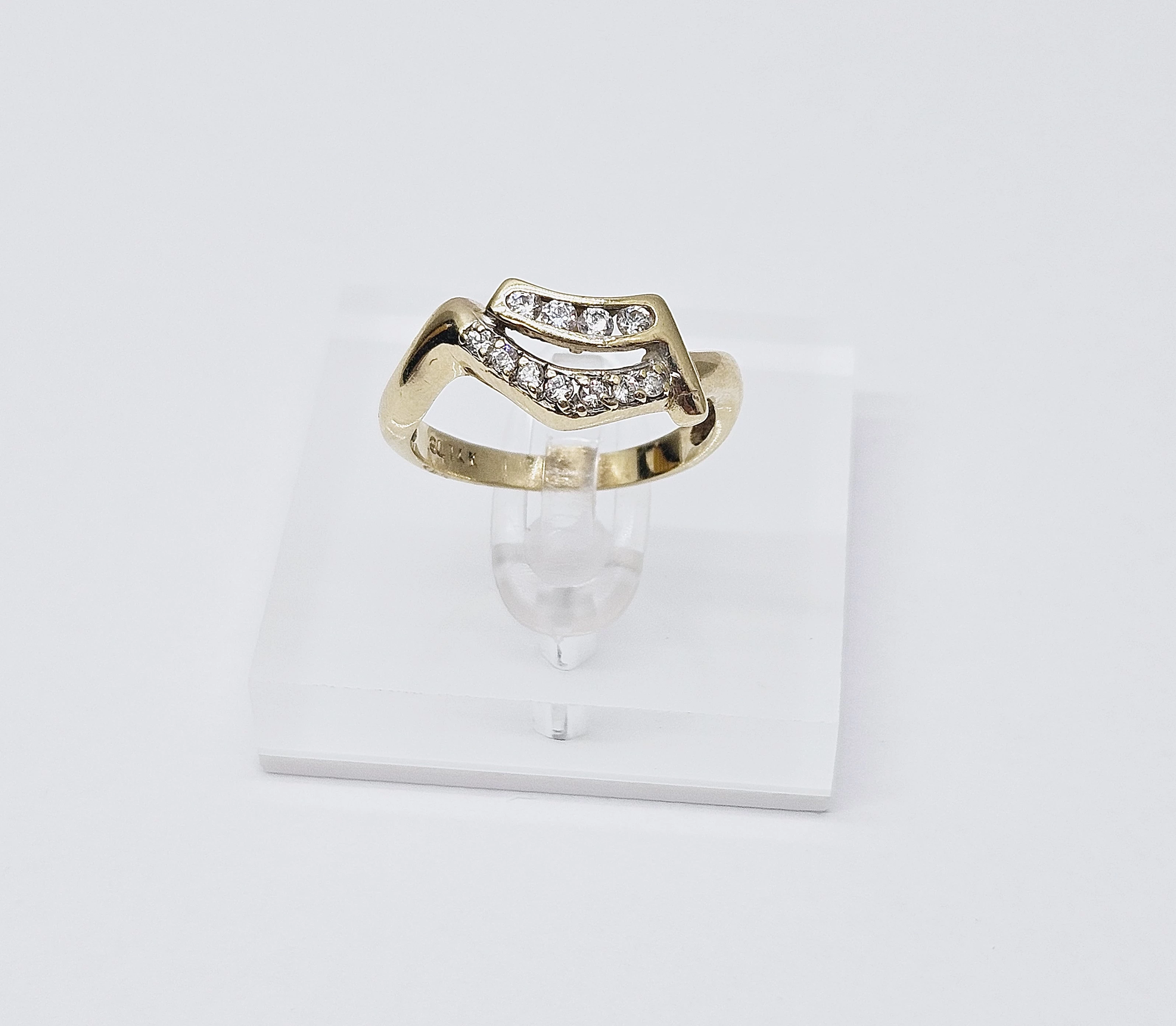 zloty-pierscionek-585-r15-268g-material-zloto