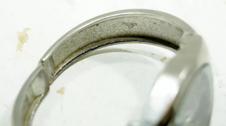 ponadczasowy-damski-zegarek-concorde-szkielko-mineralne