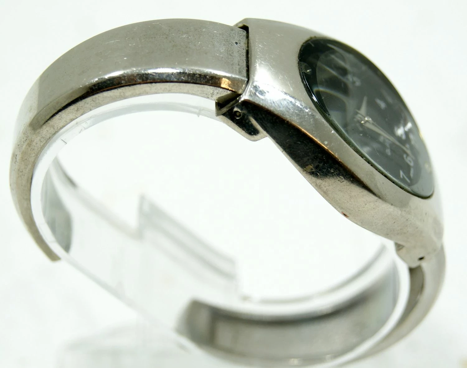 ponadczasowy-damski-zegarek-concorde-mechanizm-kwarcowy