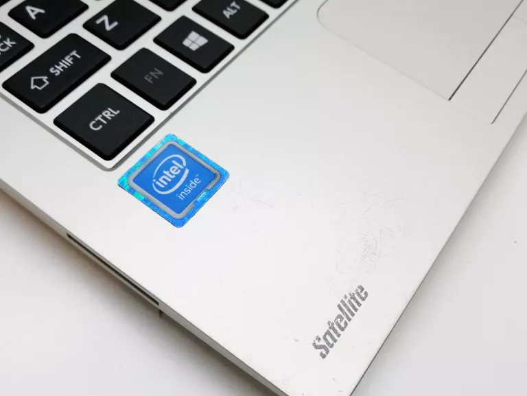 LAPTOP TOSHIBA RADIUS CL10W-C-107