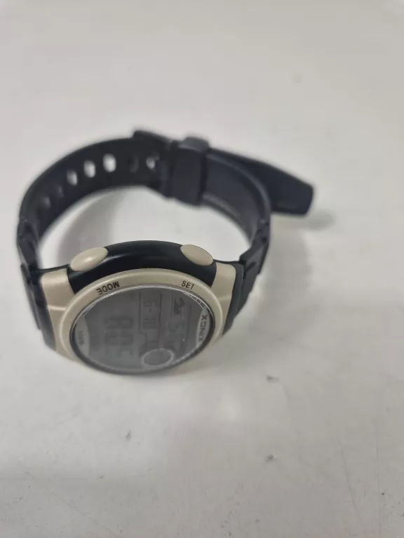 ZEGAREK XONIX