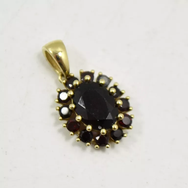 zlota-zawieszka-585-137-g-granat-zabkowska-52-warszawa