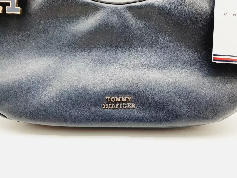TOREBKA SKÓRZANA TOMMY HILFIGER AW0AW16073 GRANATOWA