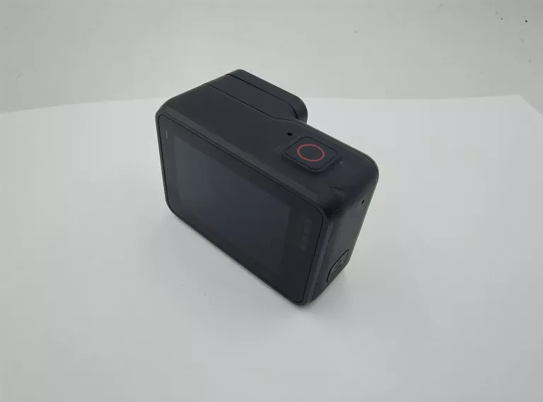 KAMERA SPORTOWA GOPRO HERO 7 BLACK + OBUDOWA