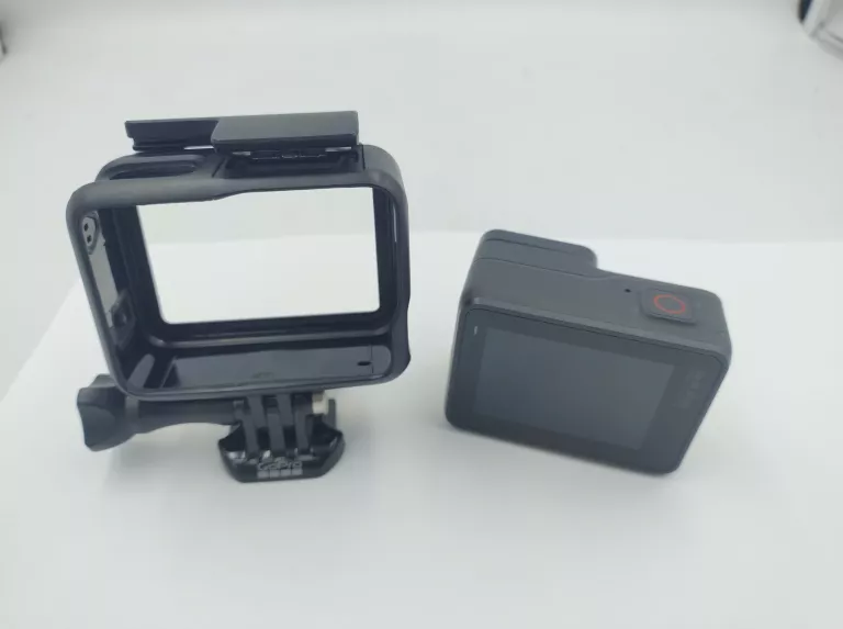 KAMERA SPORTOWA GOPRO HERO 7 BLACK + OBUDOWA