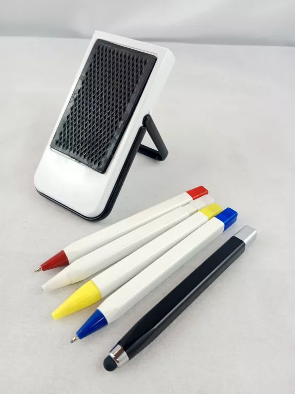 podporka-na-telefon-z-organizerem-al-niepodleglosci-63u-monki