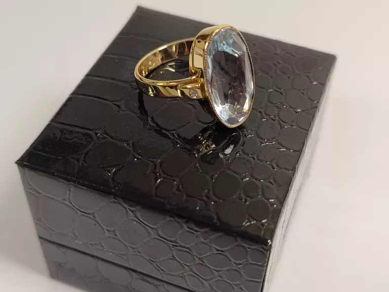 ZŁOTY PIERŚCIONEK SYNT. SPINEL NIEBIESKI PR.585 R.14 W:5,36G