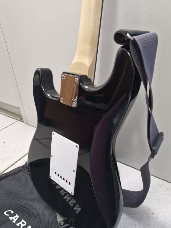 GITARA ELEKTRYCZNA PRESTON + WZMACNIACZ MAX MUSIC GA-16036