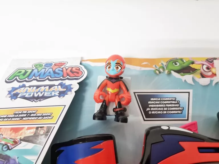 POJAZD HASBRO PIDŻAMERSI PJ MASKS ANIMAL POWER FLASH CRUISER CZERWONY