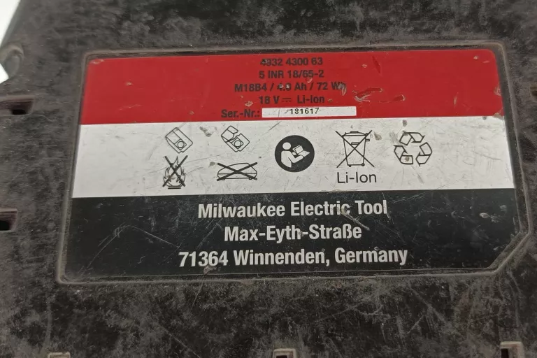 MŁOTOWIERTARKA MILWAUKEE M18 CHX-0 2,5J FUEL SDS+