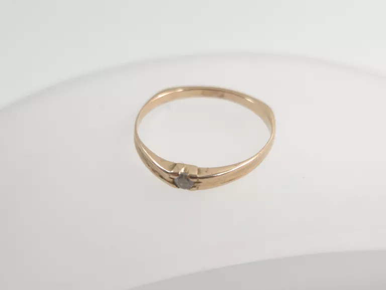 sliczny-zloty-pierscionek-z-cyrkonia-333-117g-r11-kolor-dominujacy-205826-225038