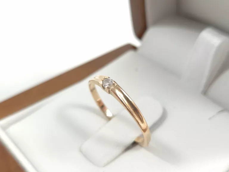 sliczny-zloty-pierscionek-z-cyrkonia-333-117g-r11-poludniowa-38-przezmierowo-ska