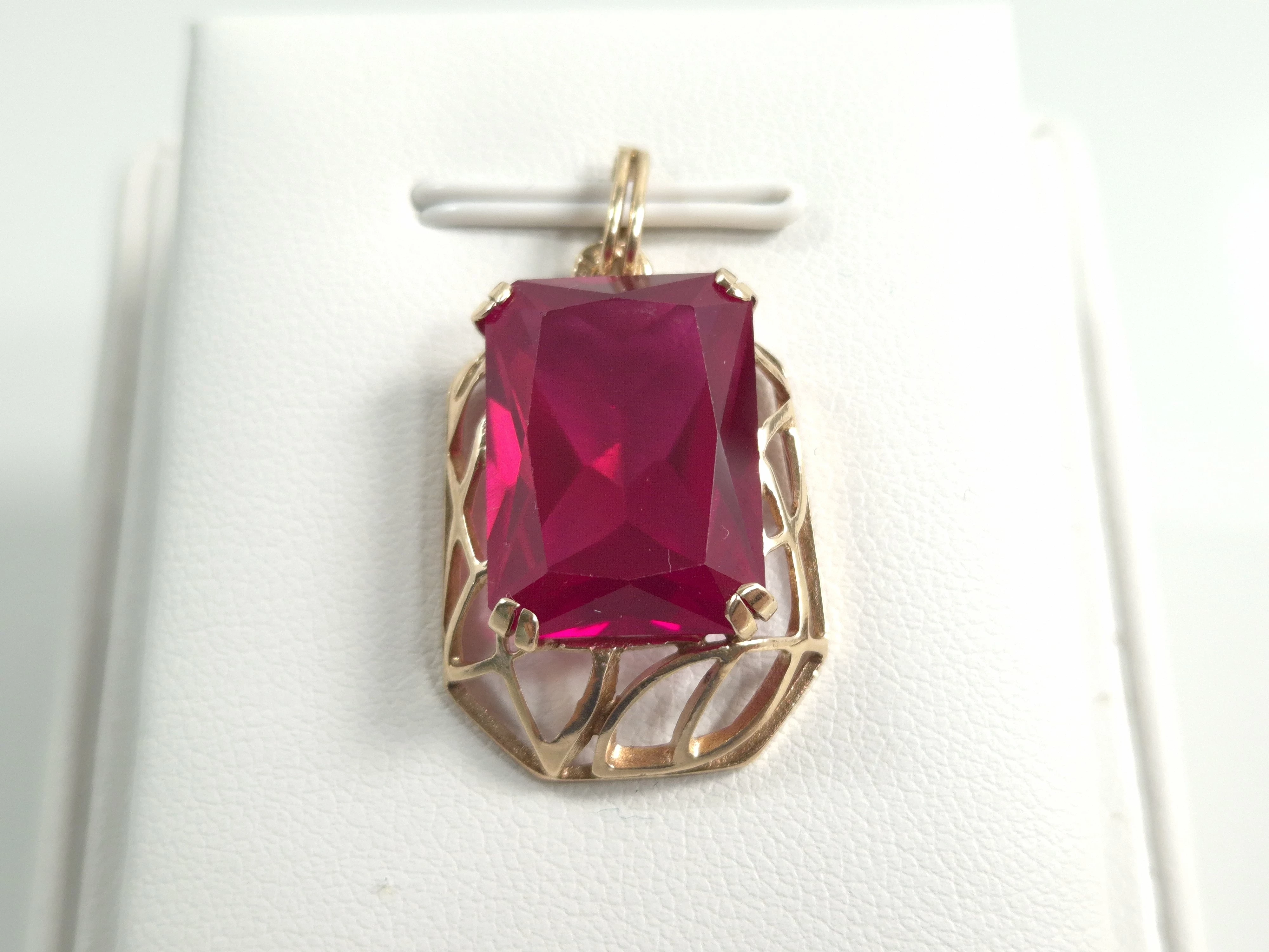 zlota-zawieszka-warmet-z-rubinem-585-624-g-stan-11323-2