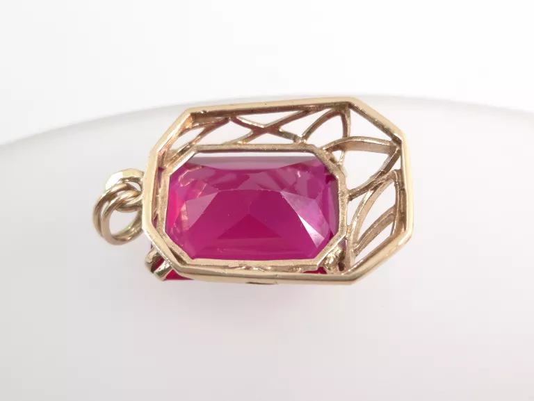 zlota-zawieszka-warmet-z-rubinem-585-624-g-kolor-dominujacy-205826-225098