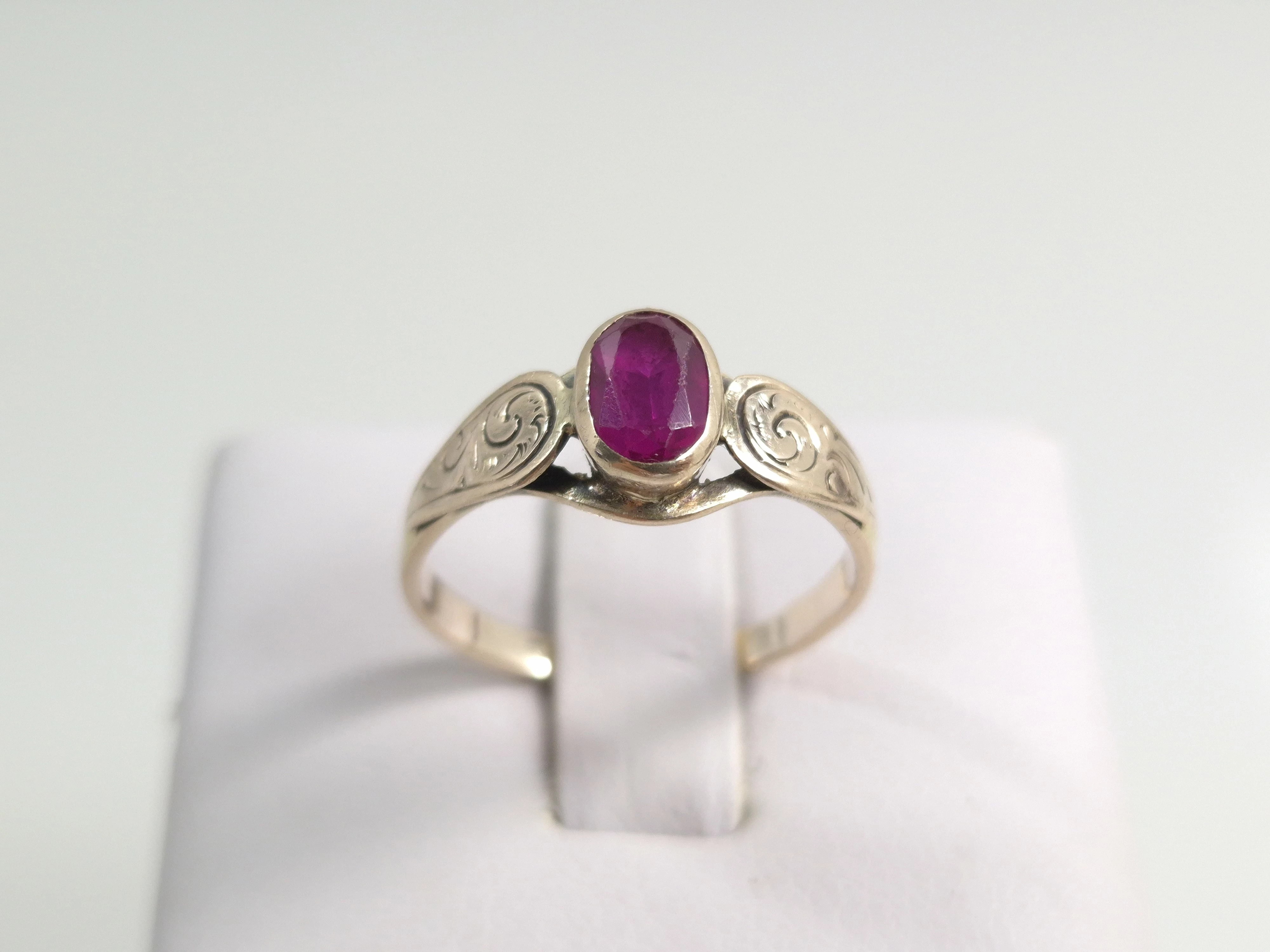 zloty-pierscionek-z-rubinem-333-8k-218g-r14-kamien-17088-128