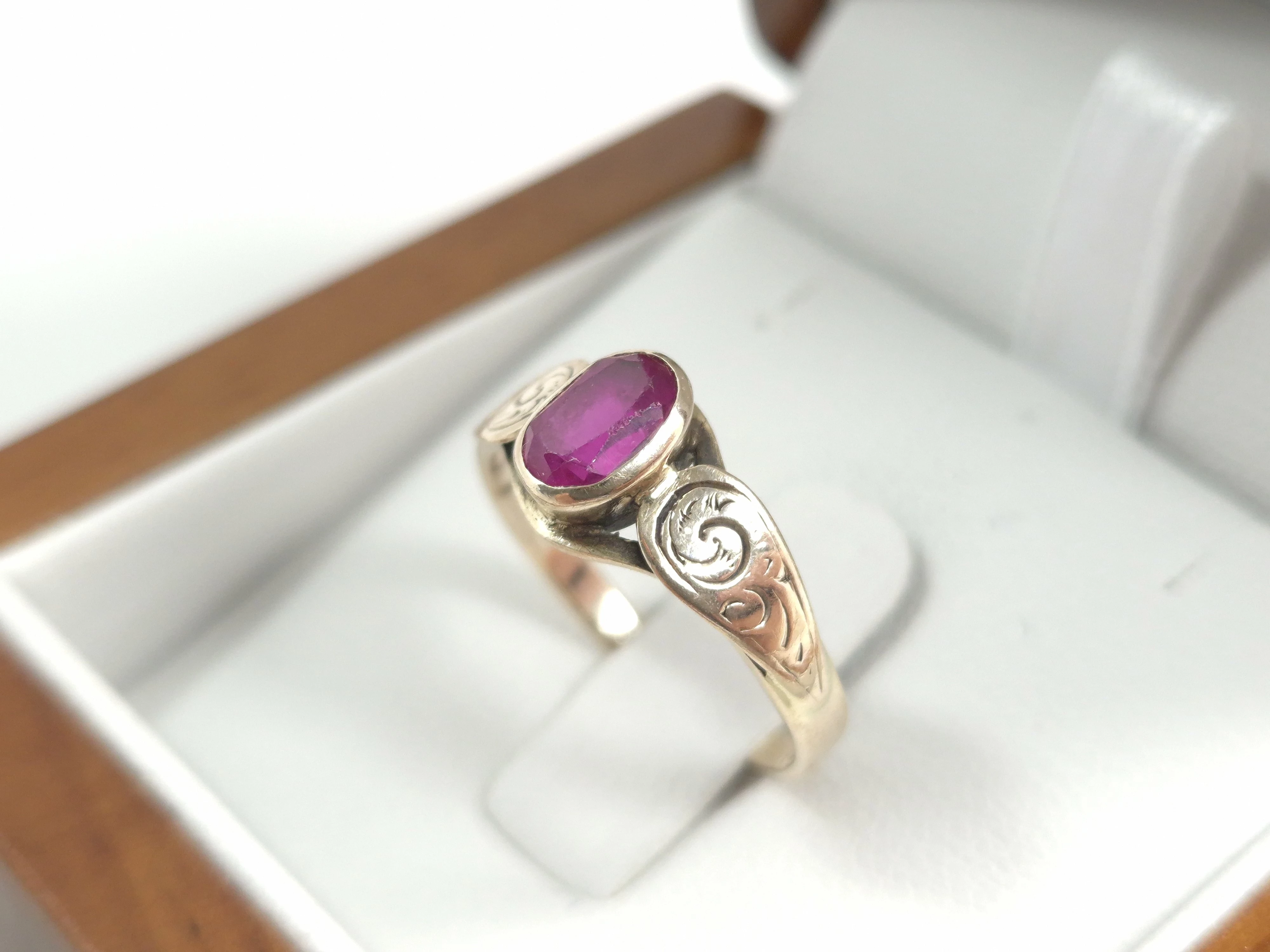 zloty-pierscionek-z-rubinem-333-8k-218g-r14-poludniowa-38-przezmierowo-ska