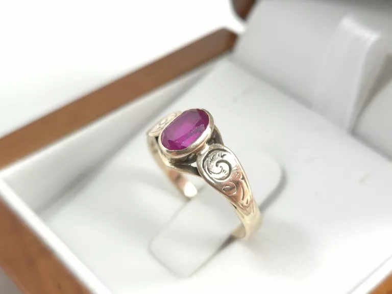 zloty-pierscionek-z-rubinem-333-8k-218g-r14-poludniowa-38-przezmierowo-ska