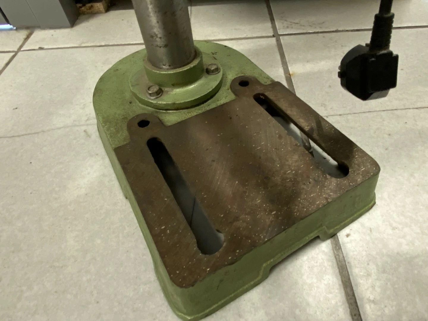 wiertarka-stolowa-tip-300w-product-id