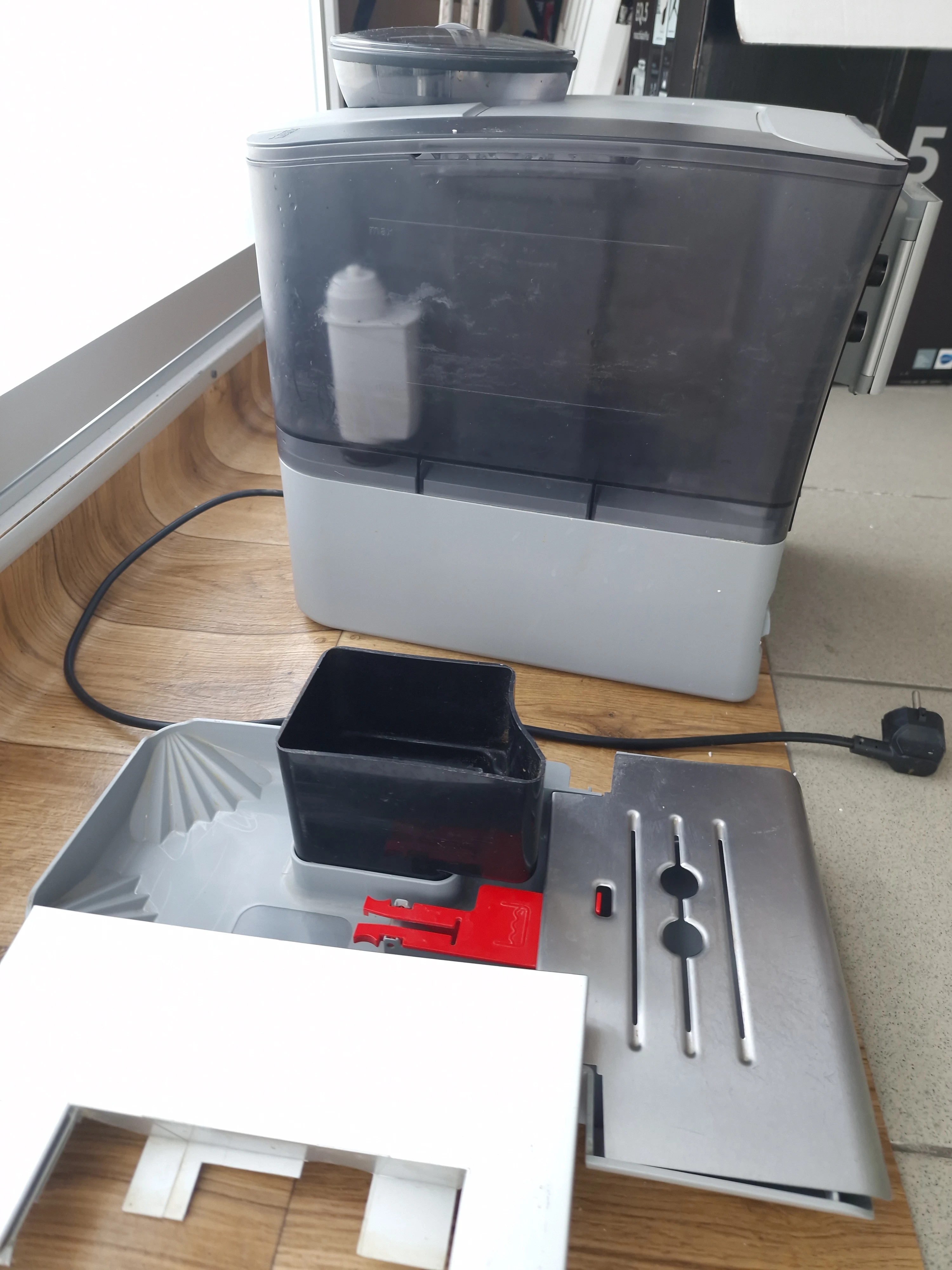 automatyczny-ekspress-do-kawy-siemens-te-515-rodzaje-kawy-mielona