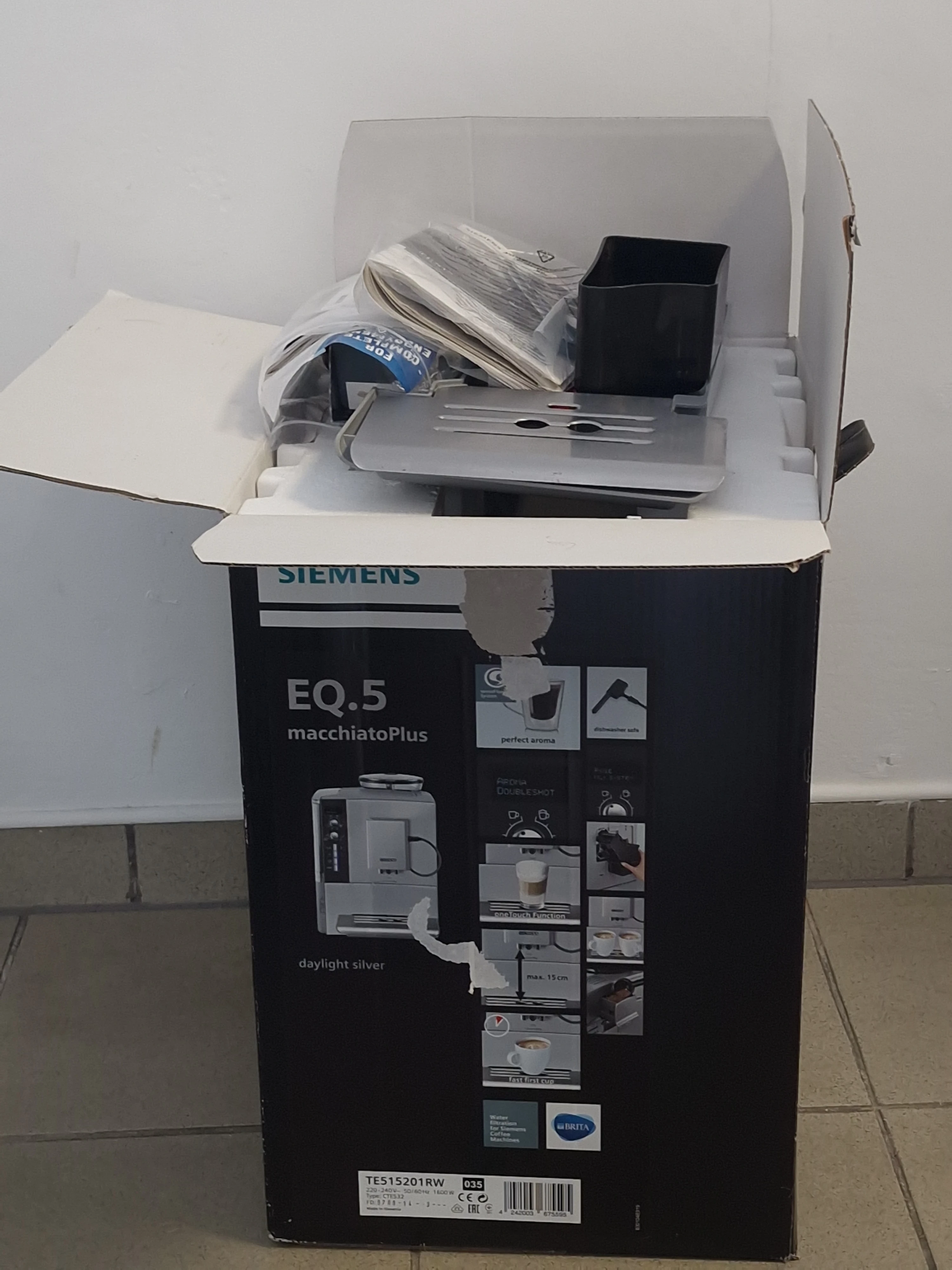 automatyczny-ekspress-do-kawy-siemens-te-515-stan-uzywany