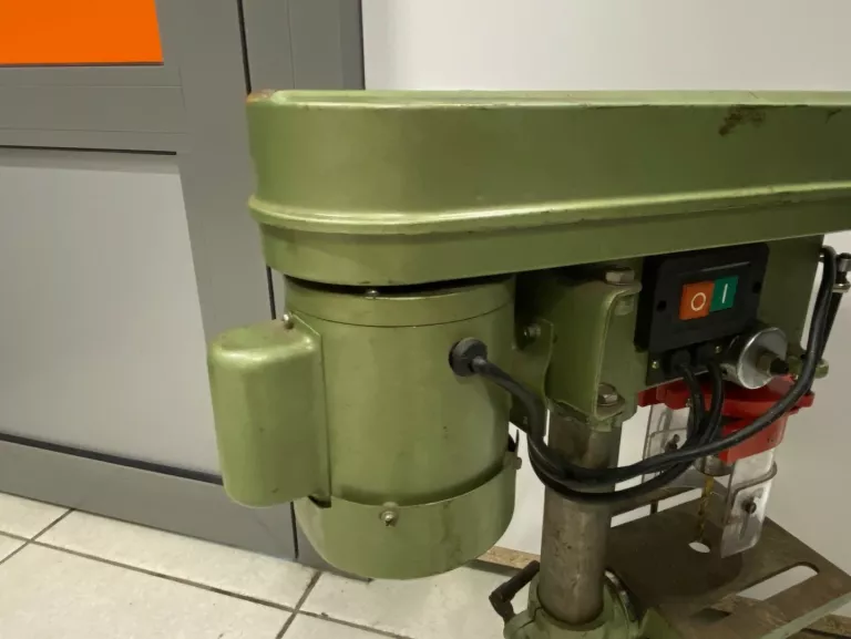 wiertarka-stolowa-tip-300w-rodzaj-stolarskie