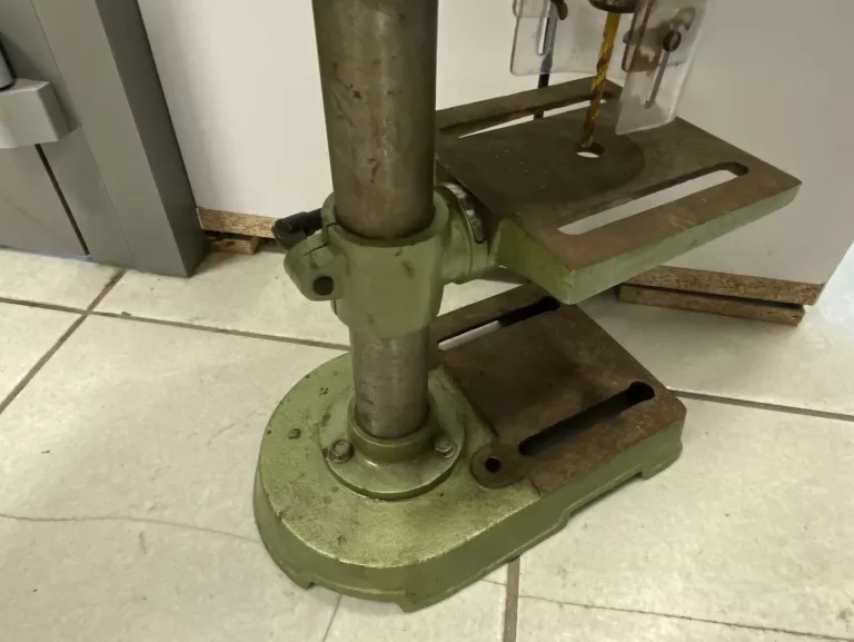 wiertarka-stolowa-tip-300w-stan-nie-wymaga-renowacji