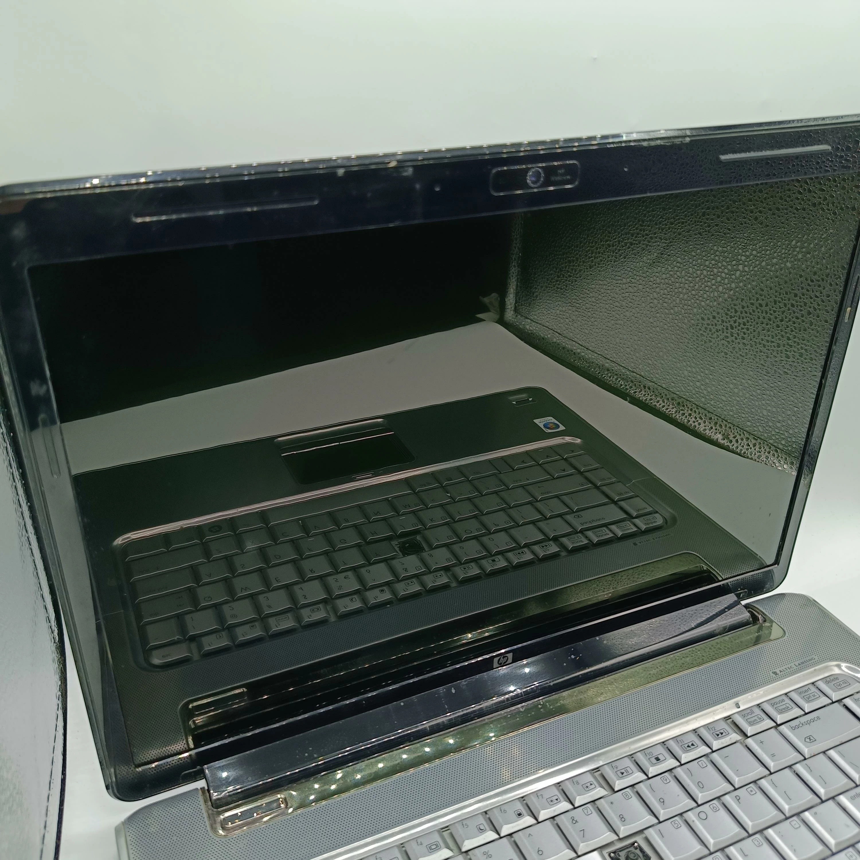 laptop-hp-pavilion-dv5-rozdzielczosc-px-1024-x-600