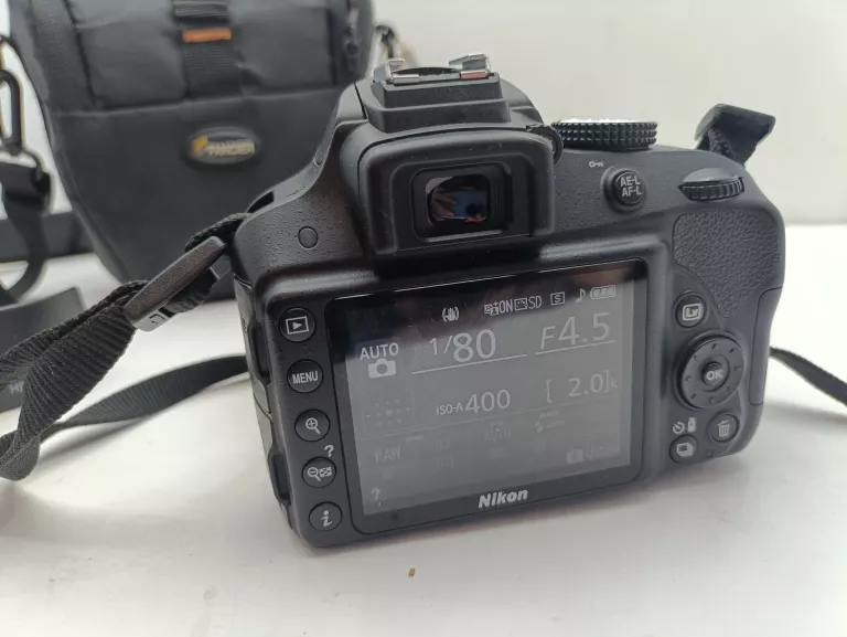 LUSTRZANKA NIKON D3300 ETUI OBIEKTYW 18-105