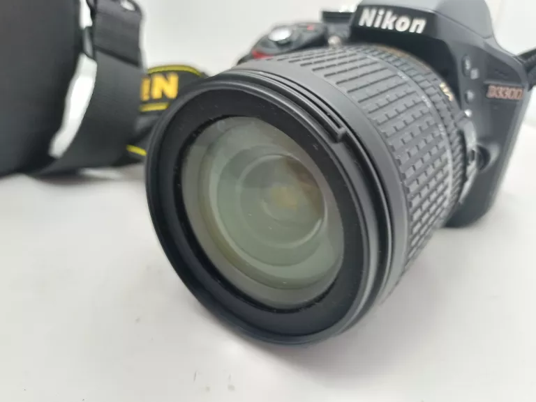 LUSTRZANKA NIKON D3300 ETUI OBIEKTYW 18-105