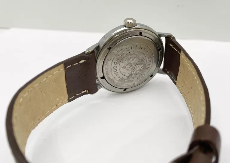 zegarek-mechaniczny-blonex-17-kamieni-blonie-made-in-poland-ksztalt-koperty-okragla