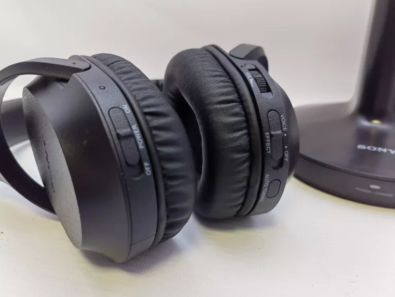 SŁUCHAWKI BEZPRZEWODOWE NAUSZNE SONY MDR-RF895RK
