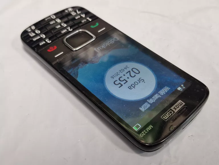 TELEFON MAXCOM MM320