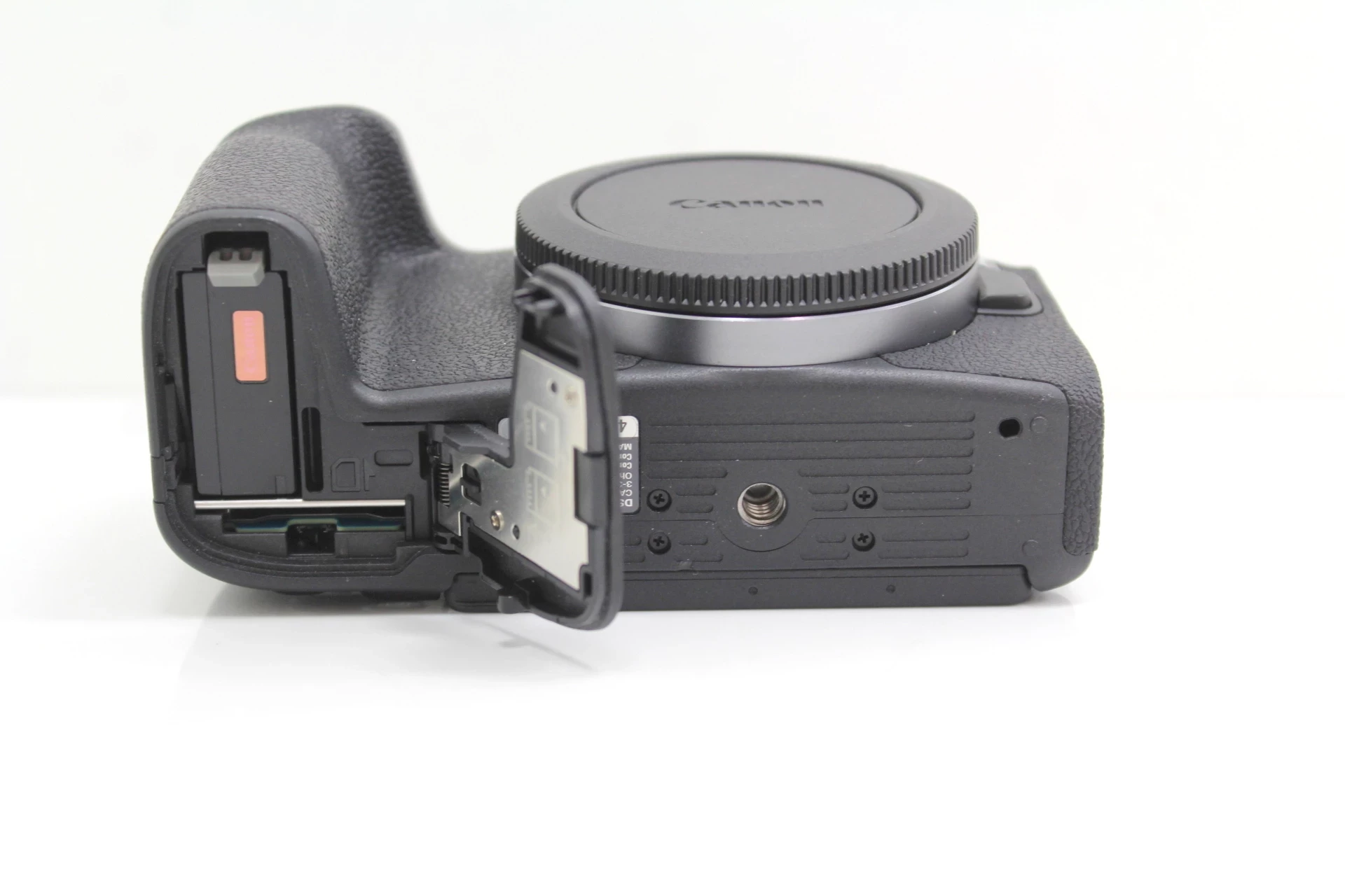 aparat-canon-eos-rp-product-id-6ca4135d-a59f-472d-b663-34f59771b646